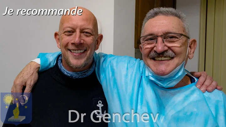 Dr Genchev avec un patient de Belgique pour implant basal